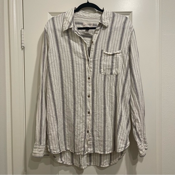 Universal Thread Casual Striped Shirt - White and Gray - Picture 1 of 4